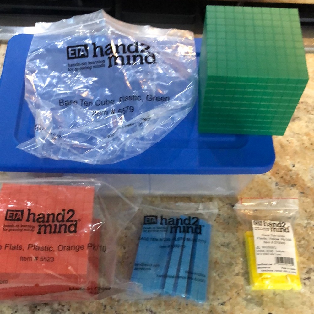 Hand2mind Base Ten set